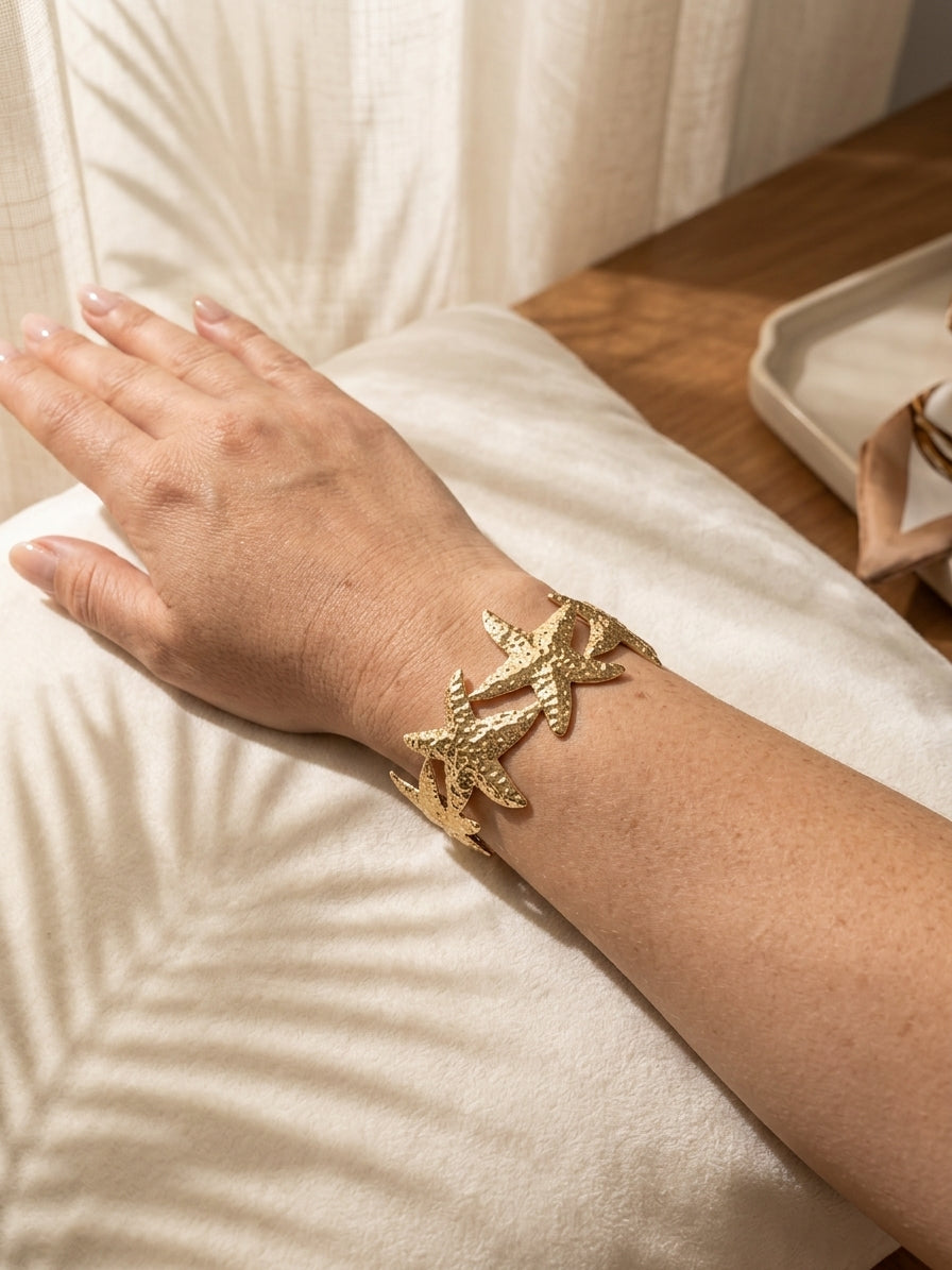 Brazalete Rígido Estrellas de Mar Doradas | Colección Mar de Elevya